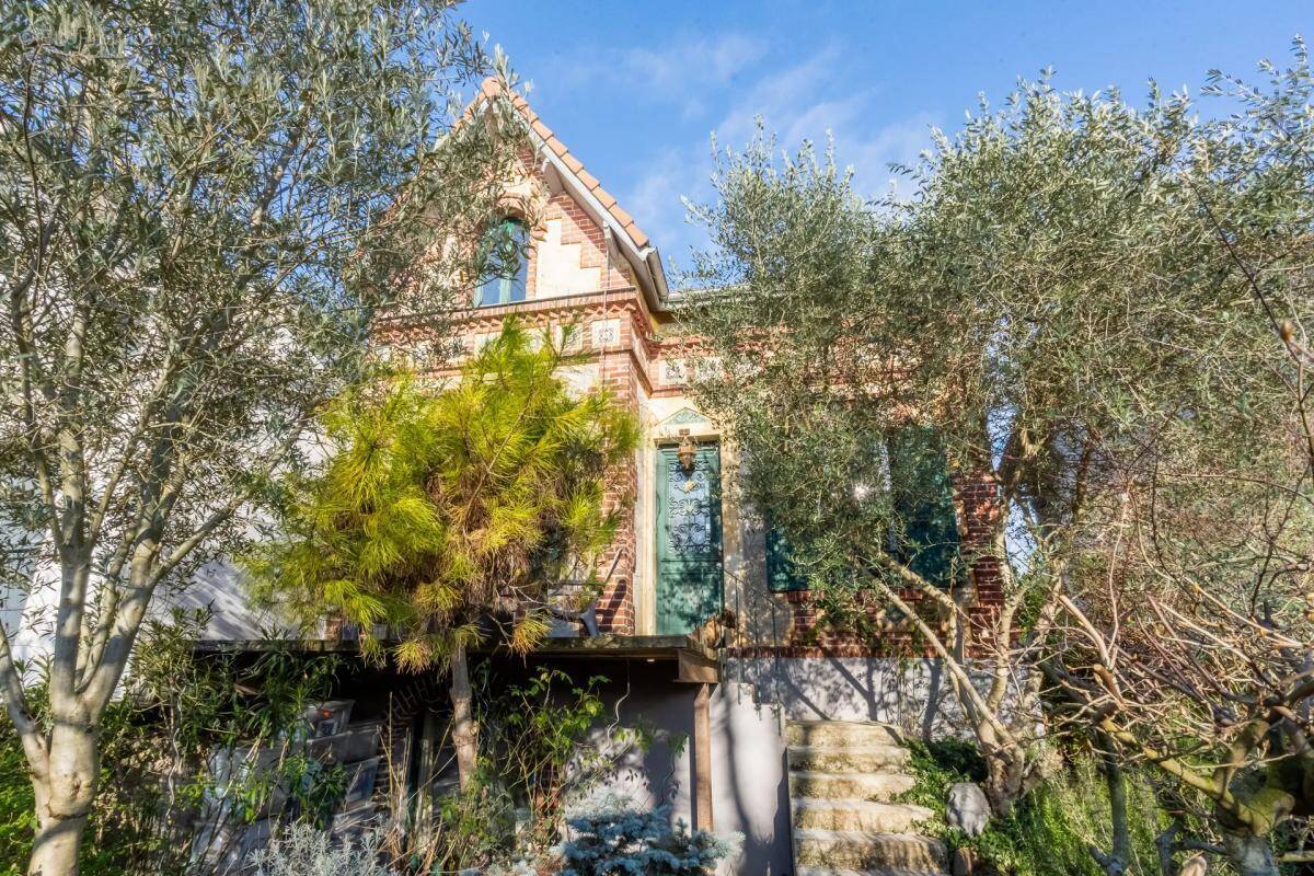 Maison à LE PERREUX-SUR-MARNE