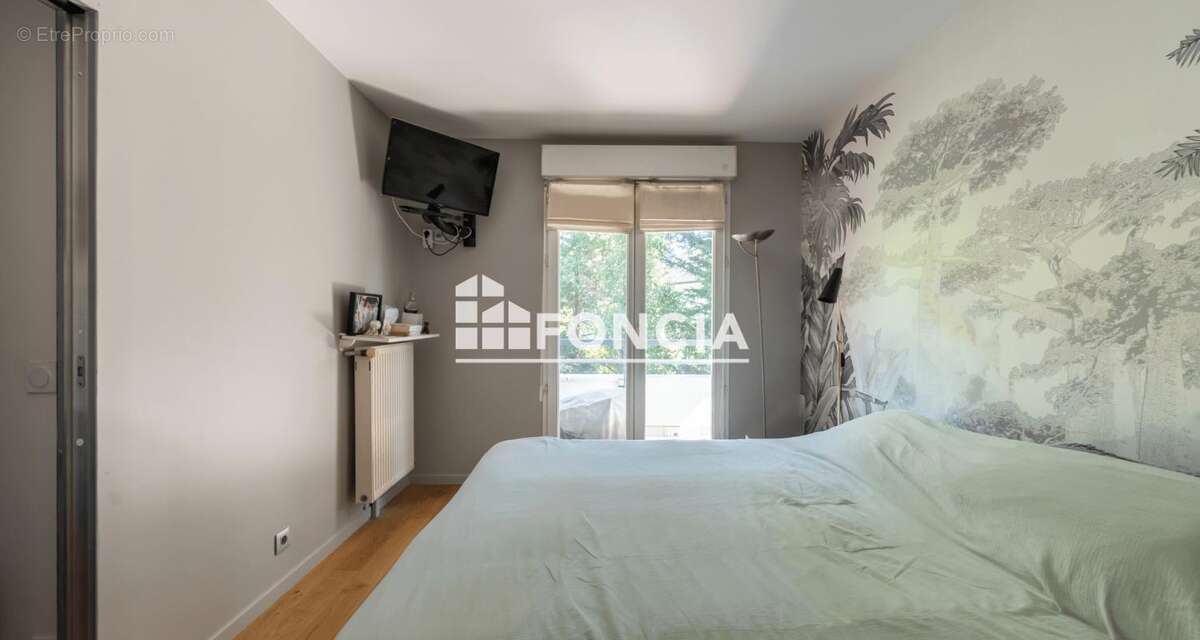 Appartement à FRESNES