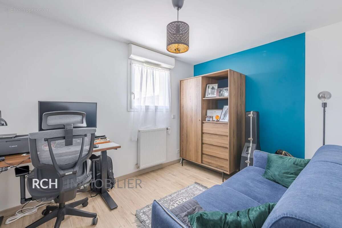 Exclusivité - Maison de village avec commerces à pied - photo 13