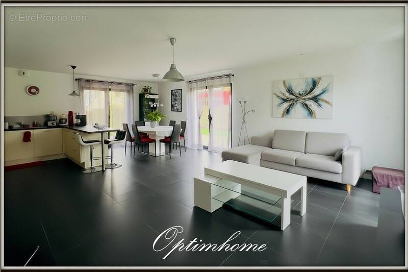 Maison à LA CHAPELLE-SUR-ERDRE