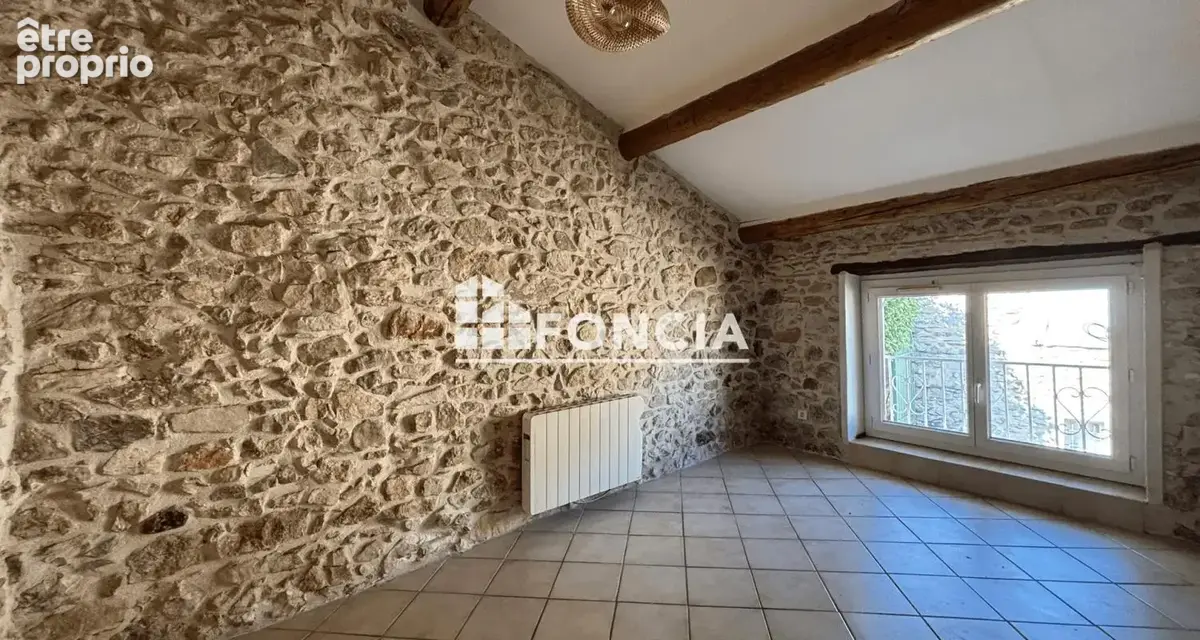 Charmante maison de village en pierre à Saint-Victor-la-Coste, 50 m², 2 chambres, climatisée - photo 2