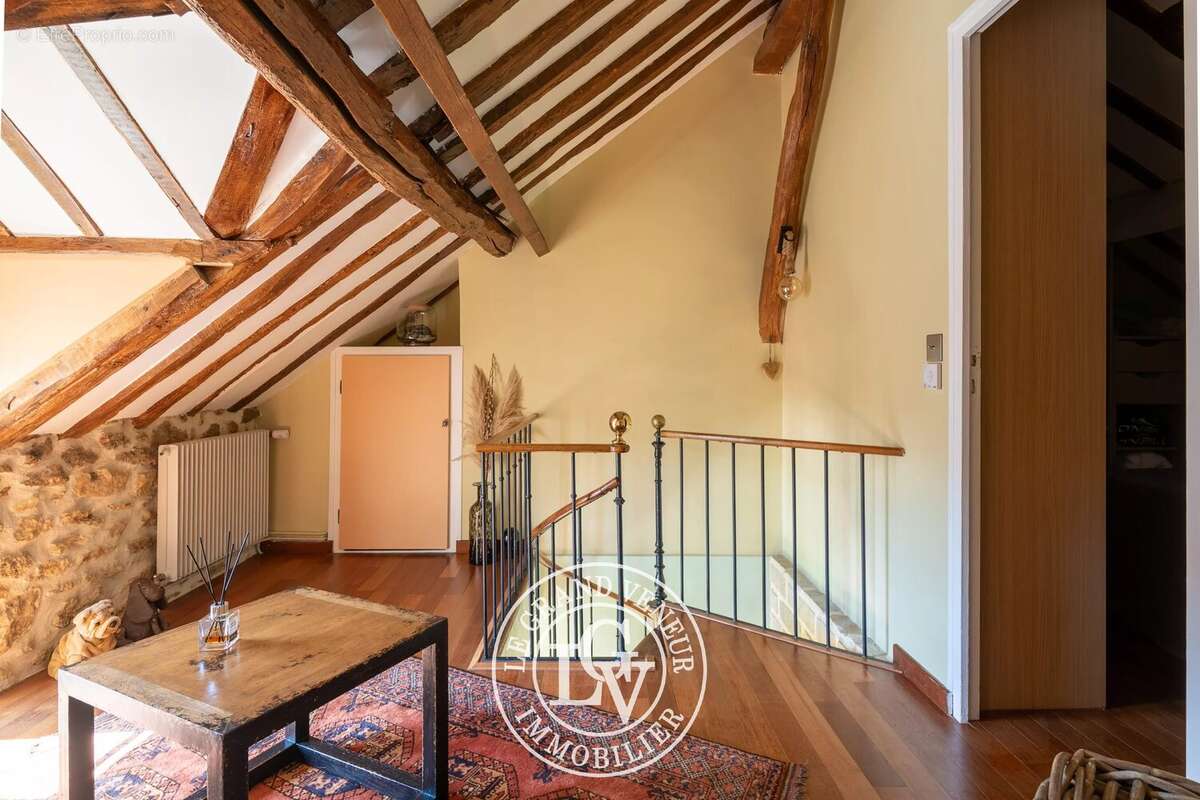 Proche barbizon - propriété traditionnelle et dépendance - 4 chambres - garage double - cave - piscine - jardin paysager - photo 34