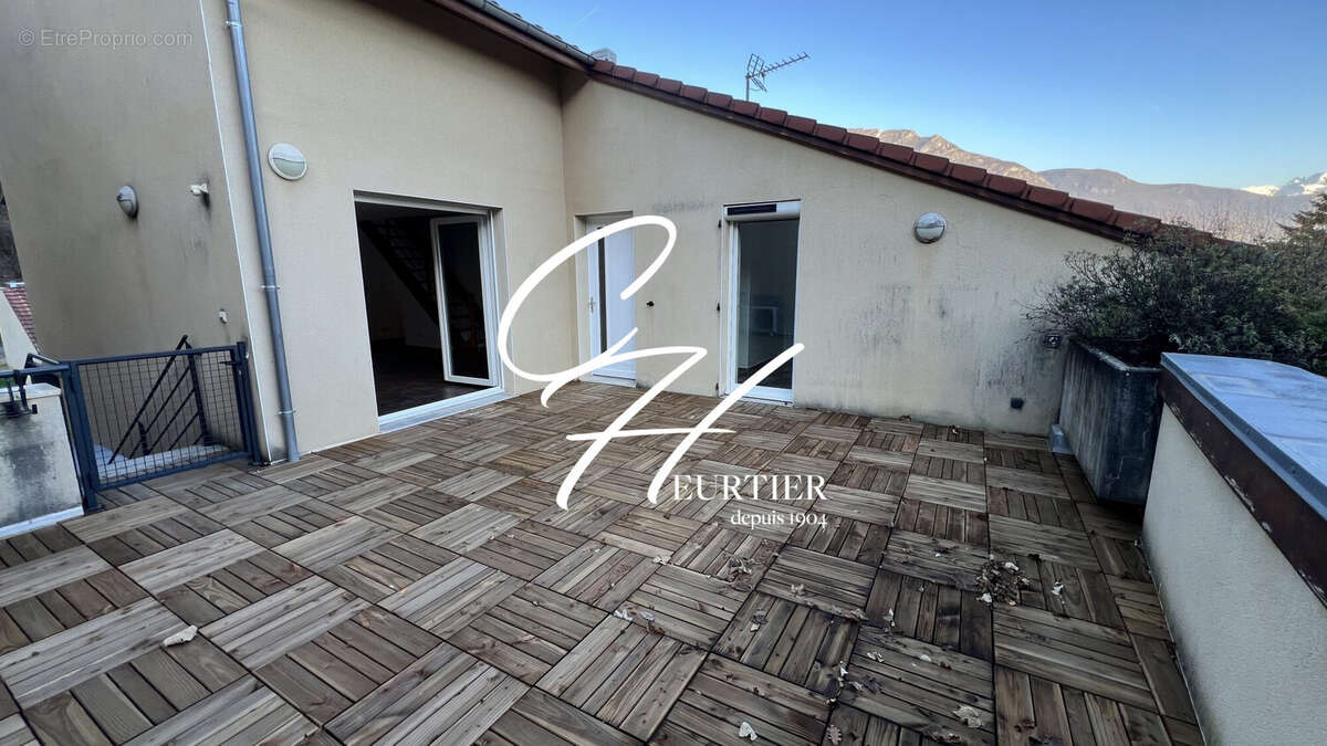 Appartement à SASSENAGE