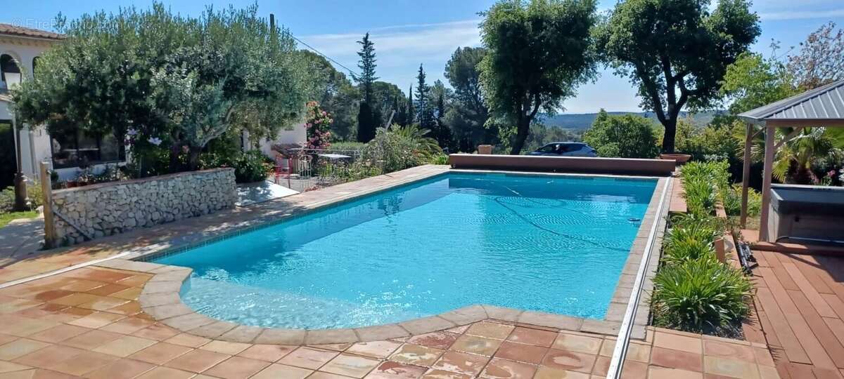 Bâtisse de caractère – 166 m² – Piscine – Chambres d’hôtes – Plus de 5 000 m² de terrain - photo 3