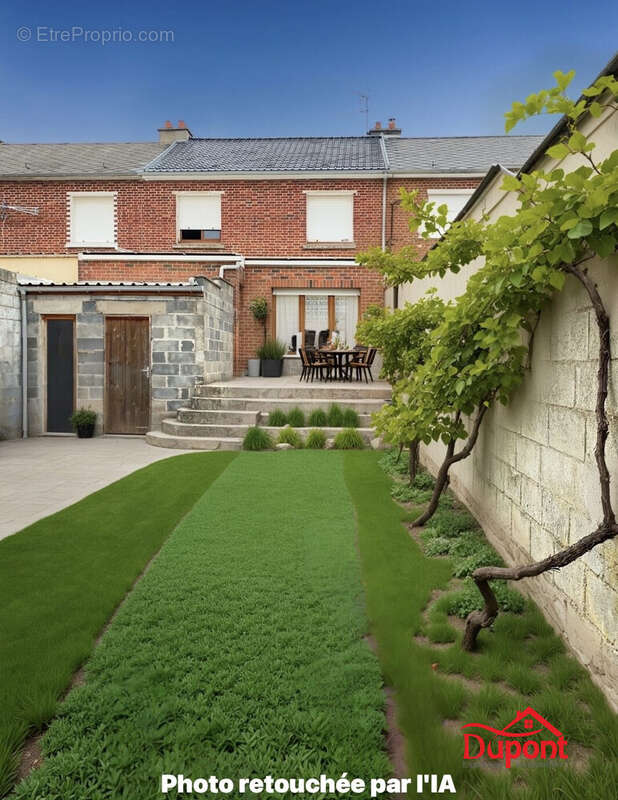 Maison à DOUCHY-LES-MINES