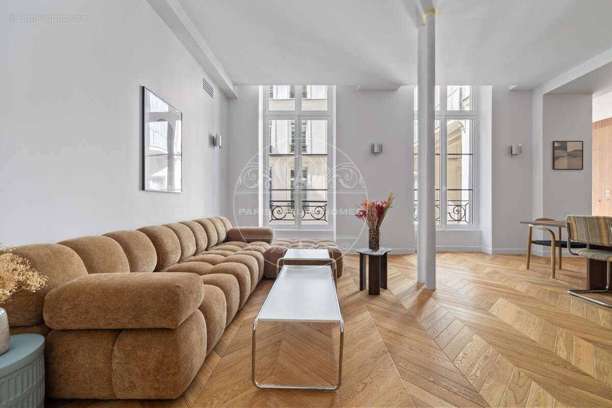 Superbe appartement atypique à Paris 1er ! - photo 7
