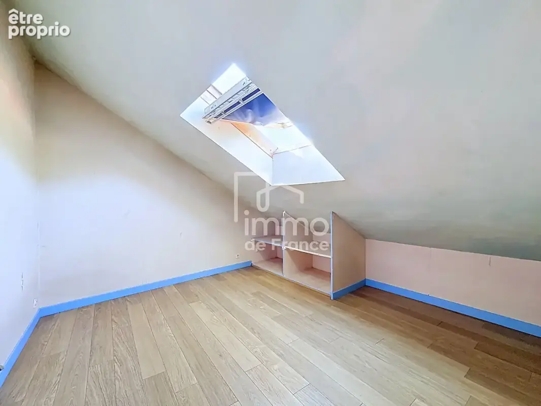 Appartement Chatillon En Michaille 5 pièce(s) 121 m2 - photo 8