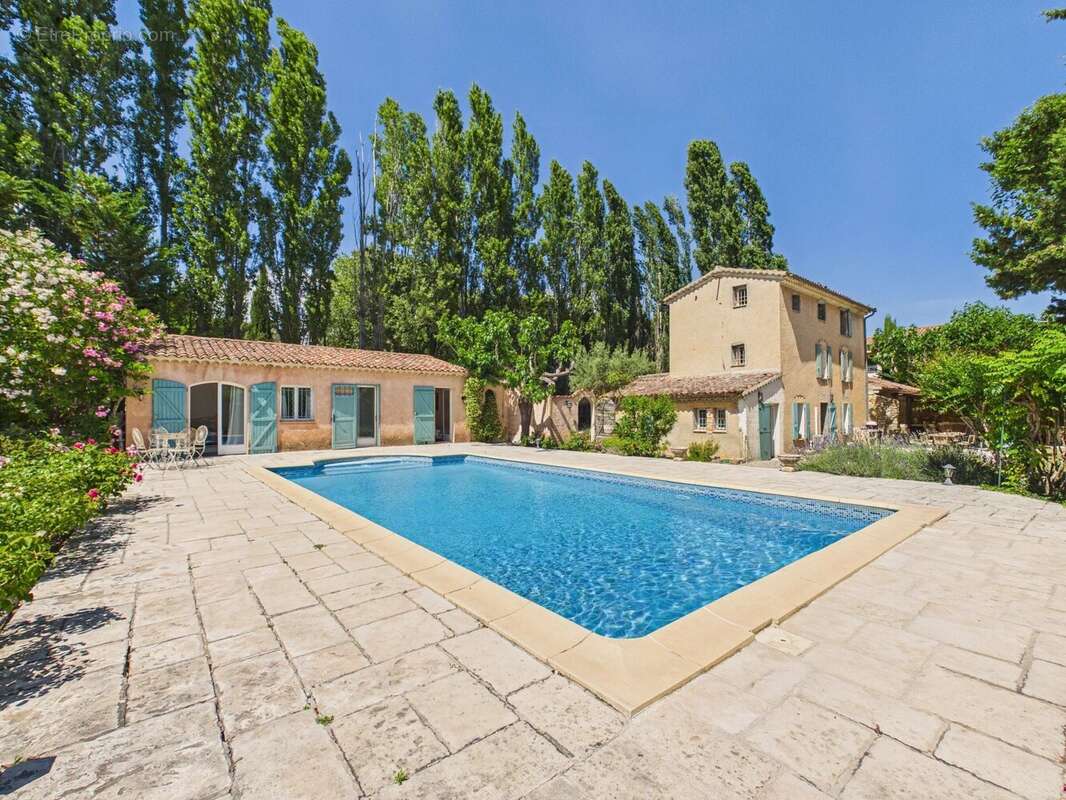 Maison à LORGUES
