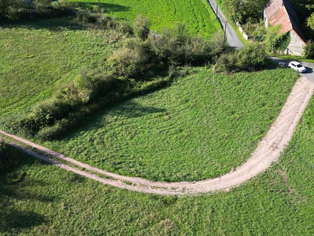 Terrain à LANGY
