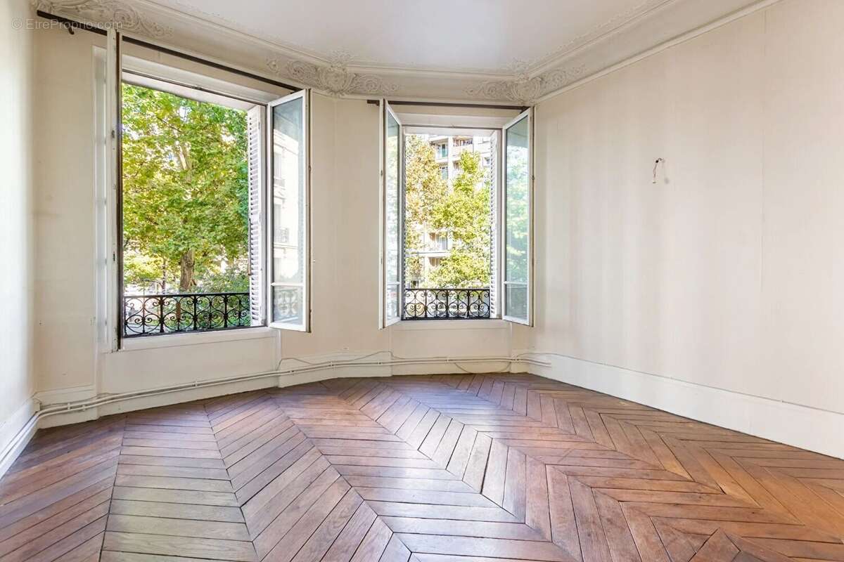 Appartement à PARIS-12E