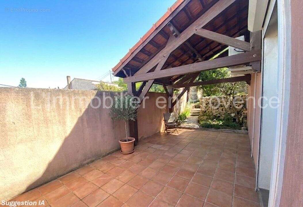 Maison 140 m² à Marseille-11e  - photo 4