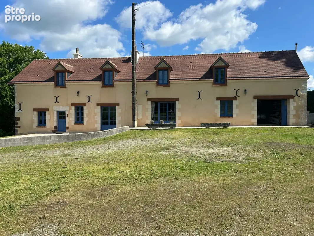 Maison 8 pièces 156 m² · à Mortagne-au-Perche · 155,7 m² · 199 000 €
