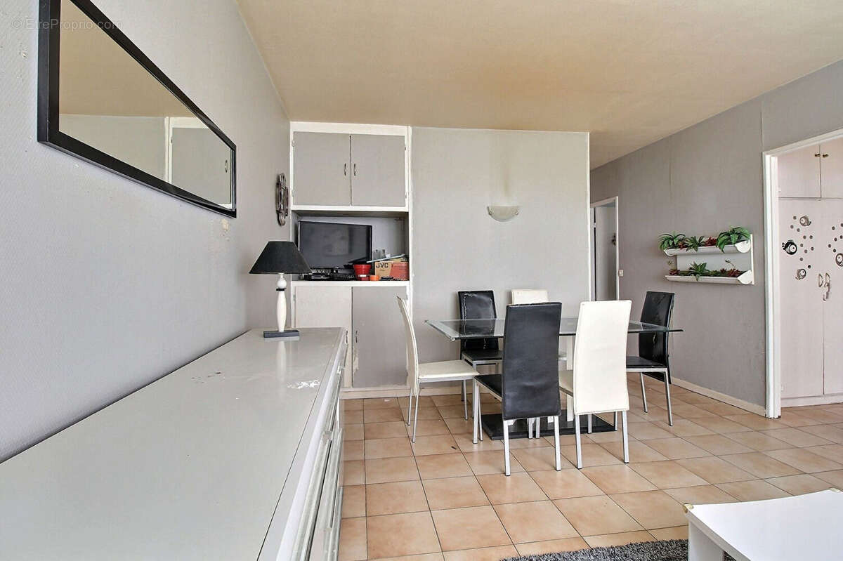 Appartement à COLOMBES