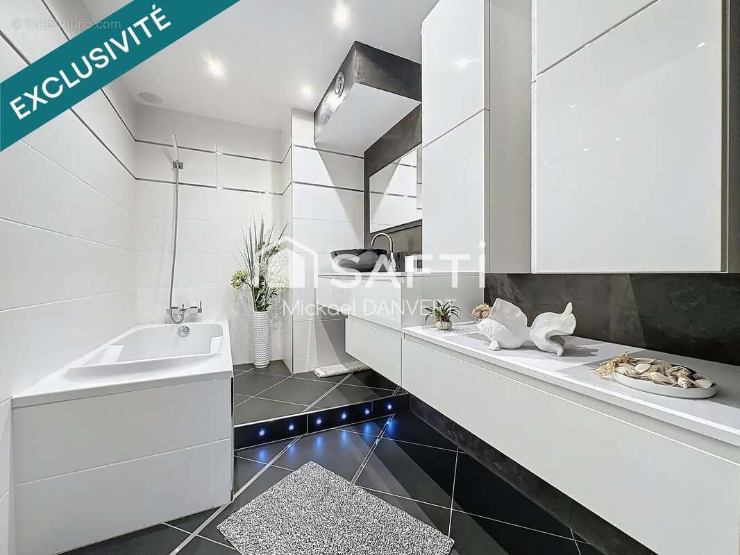 Photo 7 - Appartement à LEVALLOIS-PERRET