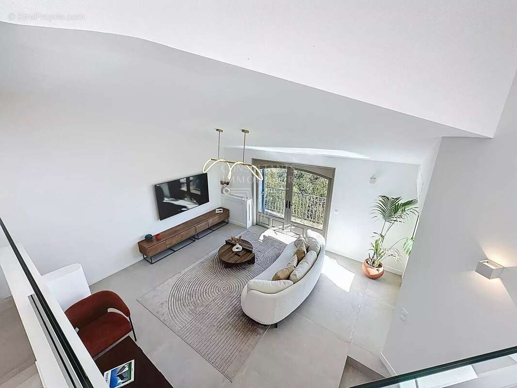 Maison à MANDELIEU-LA-NAPOULE