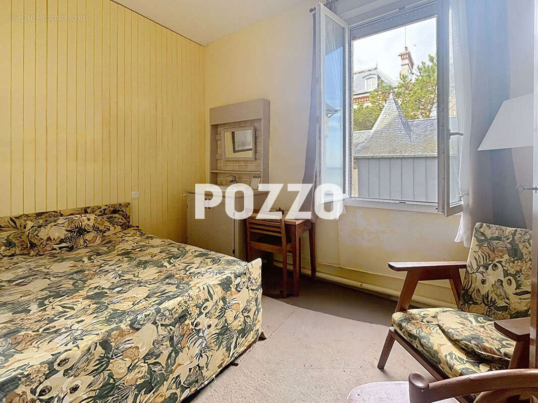 Maison à SAINT-PAIR-SUR-MER