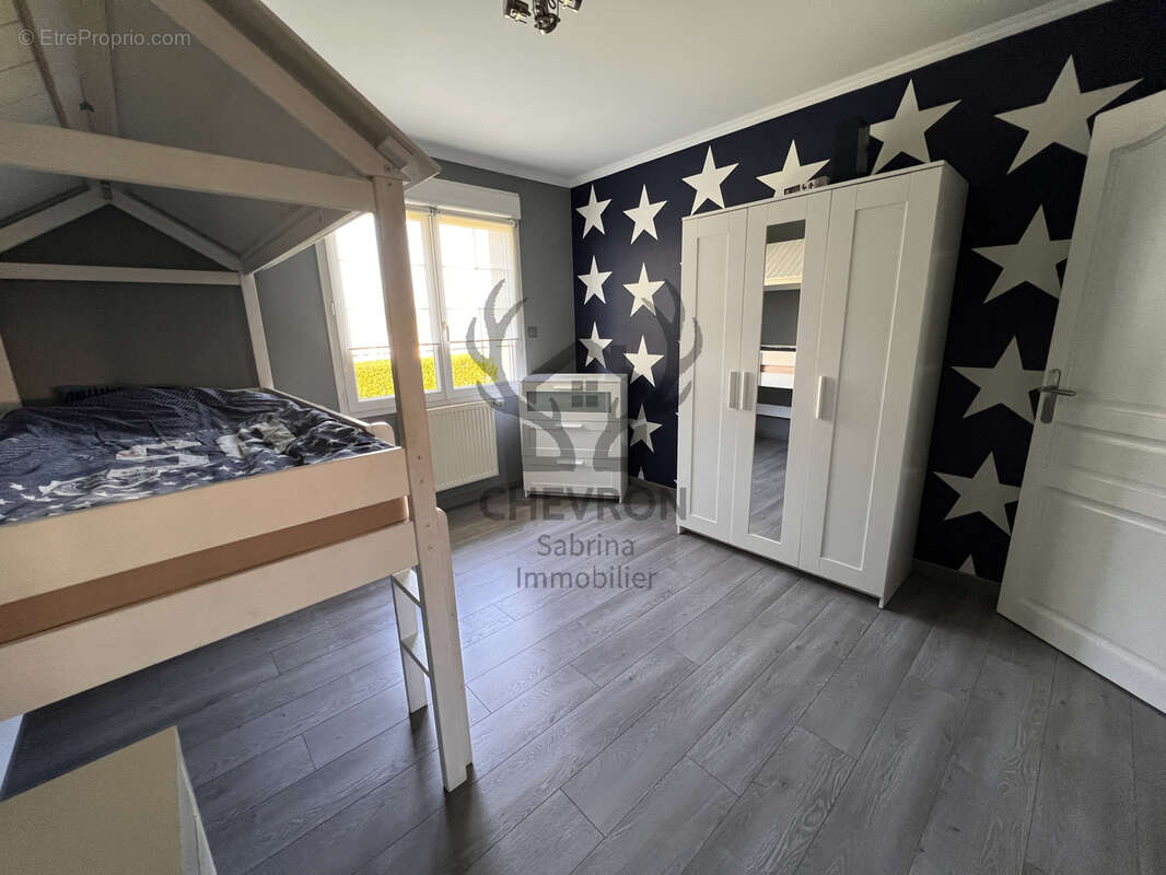 Maison à PRIX-LES-MEZIERES