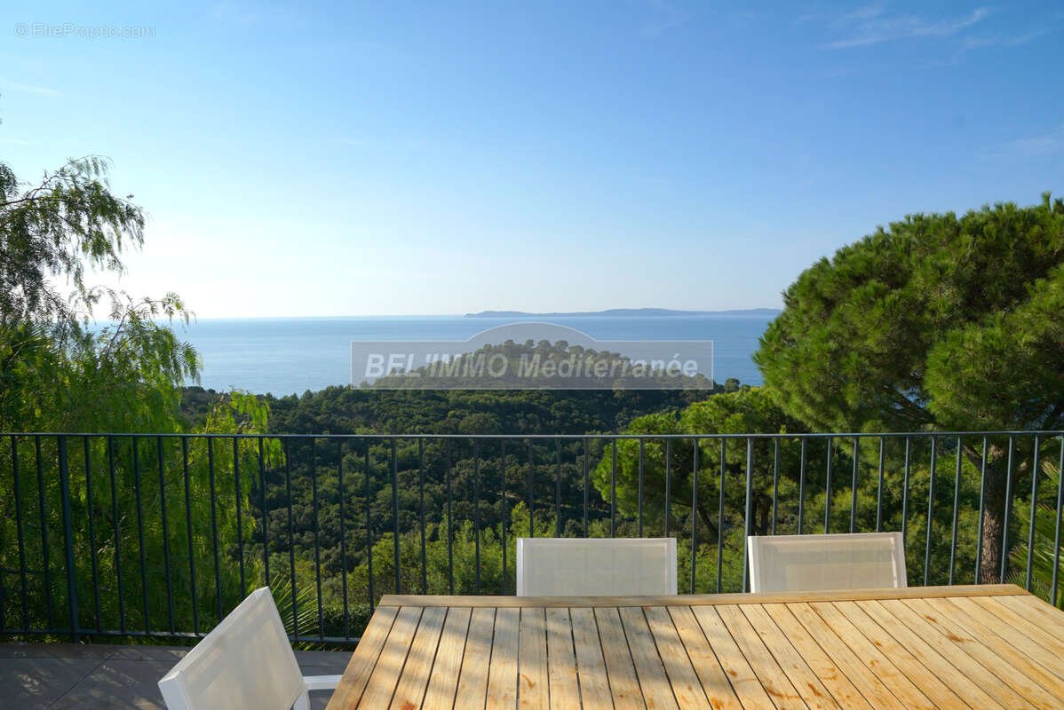Maison à RAYOL-CANADEL-SUR-MER
