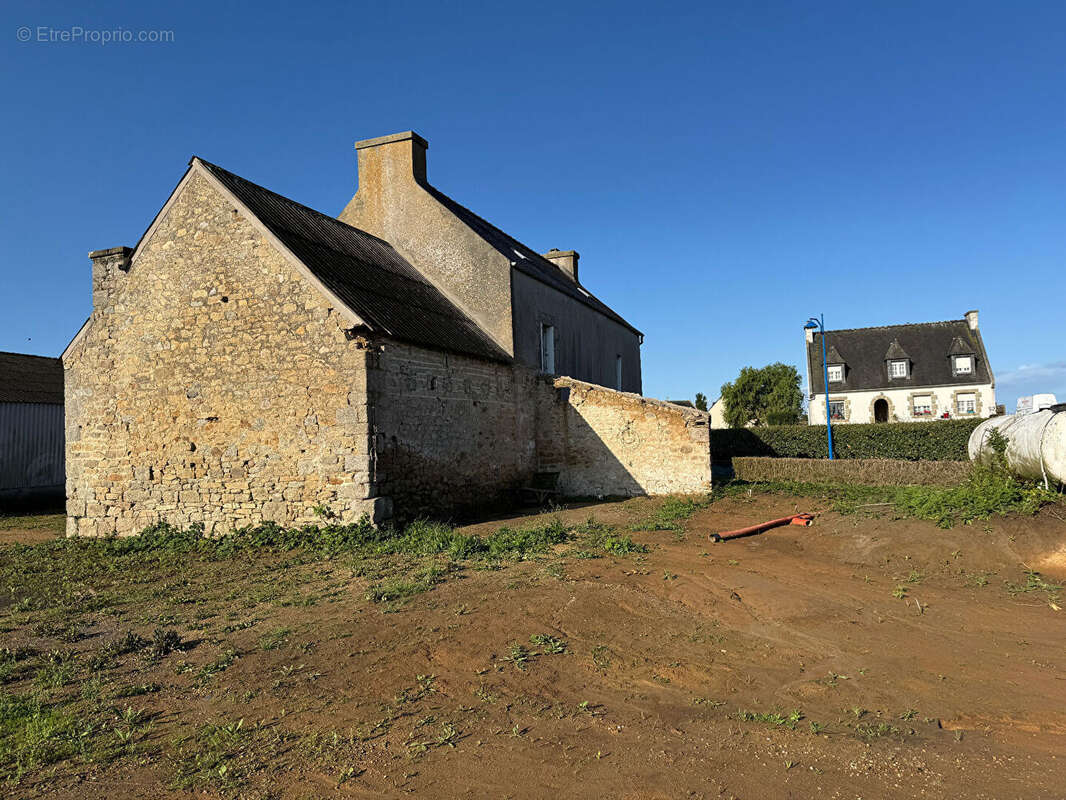 Maison à CLEDER