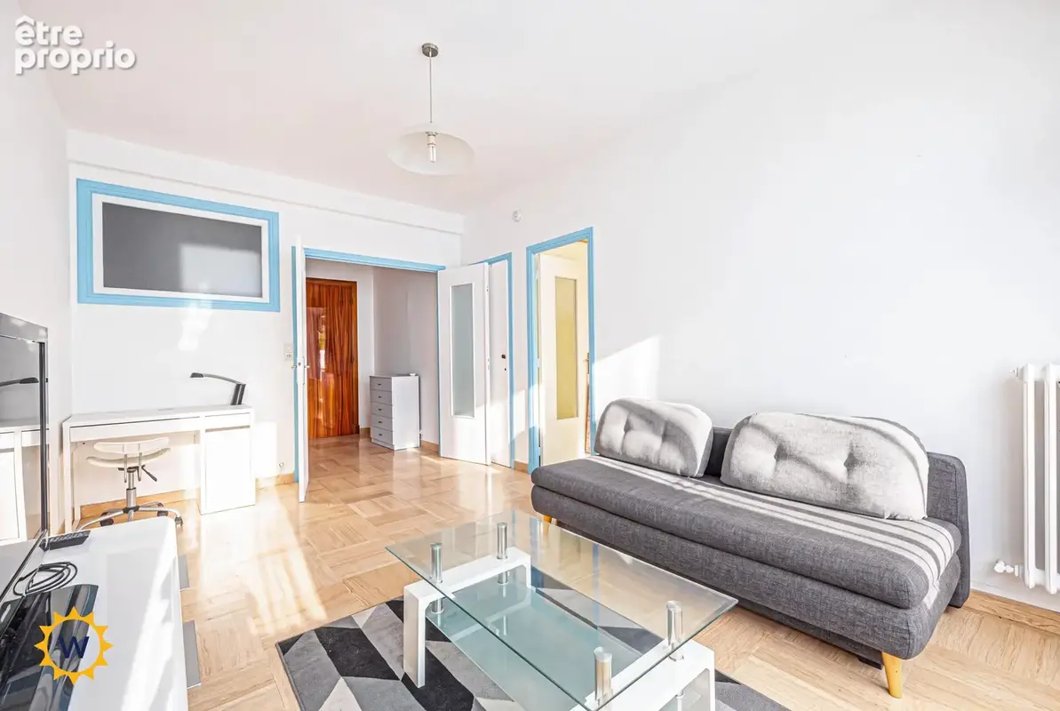 NICE OUEST / BD DE MAGNAN - Appartement de type F1 de 33 m2 avec terrasse de 10 m2, une cave incluse, proximité mer, commerces e - photo 3