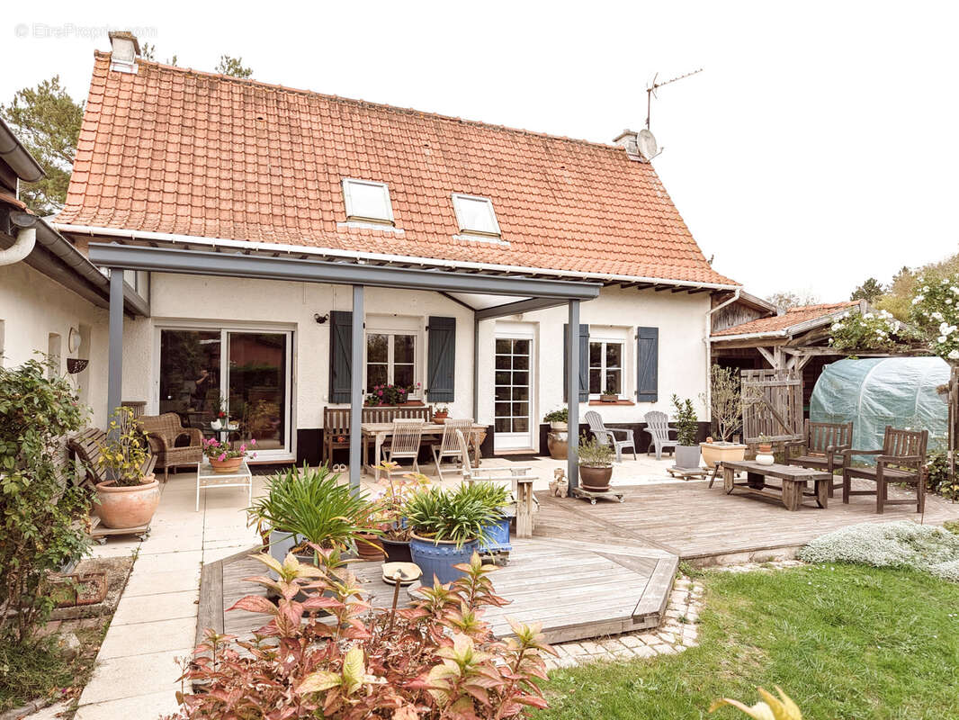 Maison à GROFFLIERS
