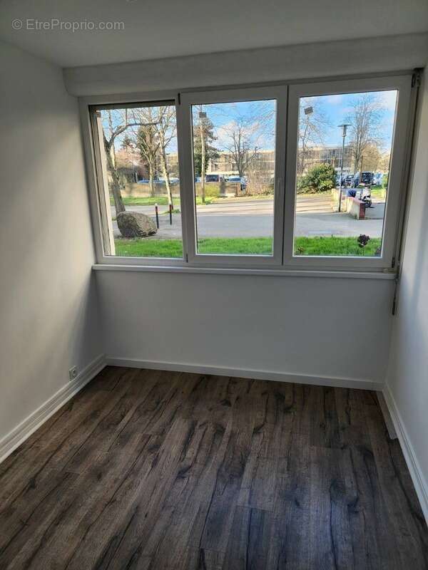 T5 rénové 84 m² – 4 chambres – Balcon – Idéal colocation ou famille – Rennes - photo 9