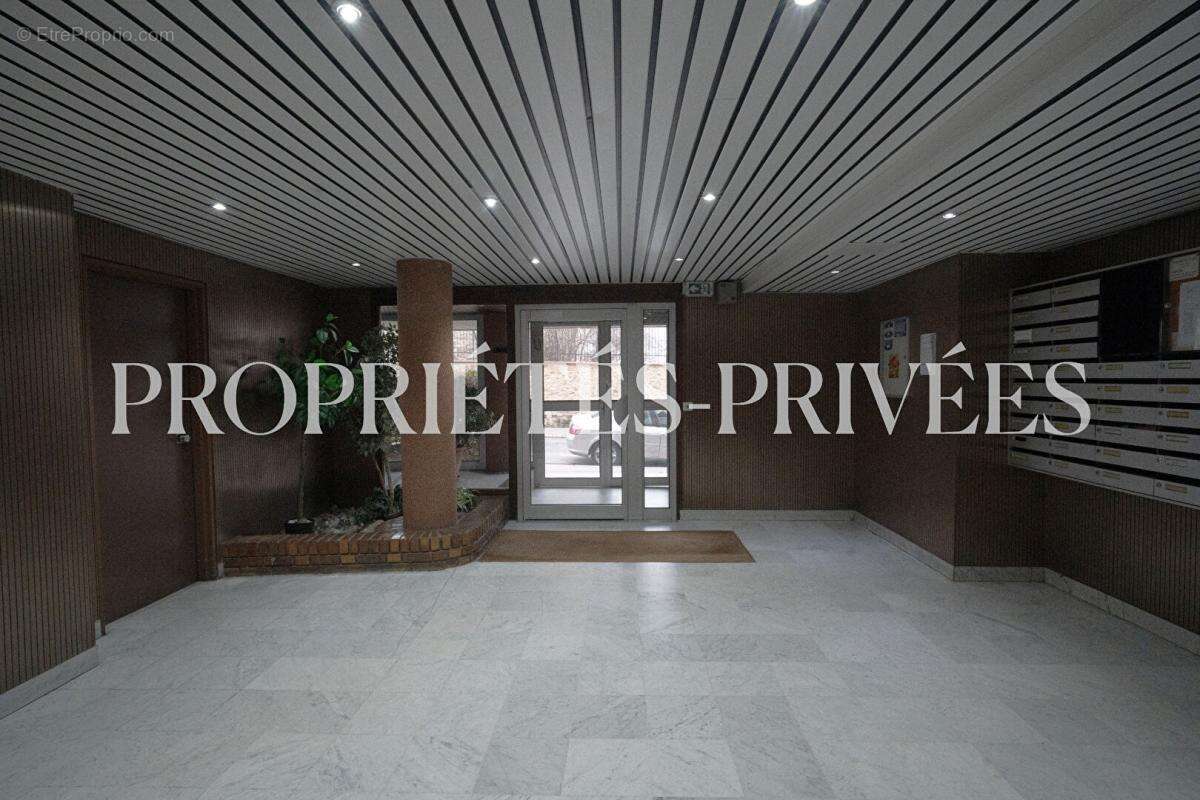 Appartement à PARIS-20E