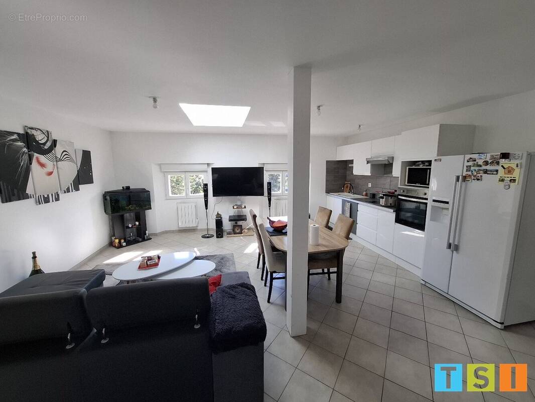 Appartement à VALENTINE