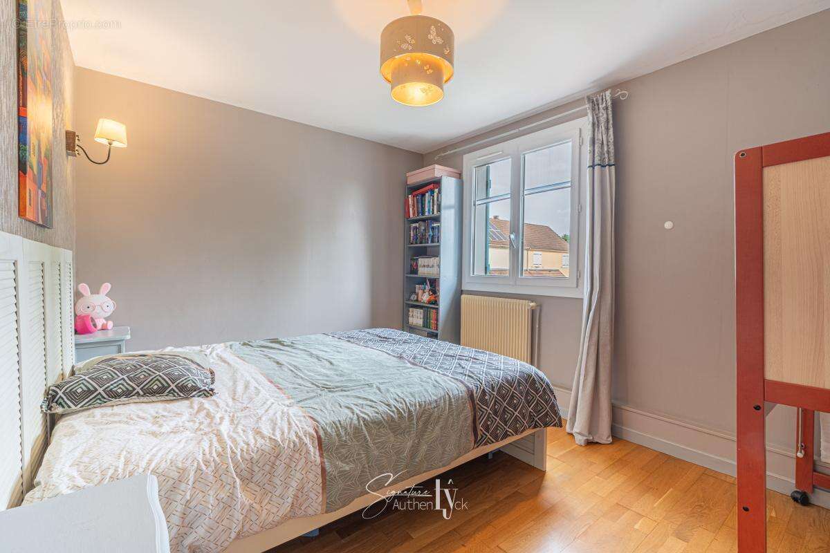 Maison 101 m² à Limoges  - photo 8
