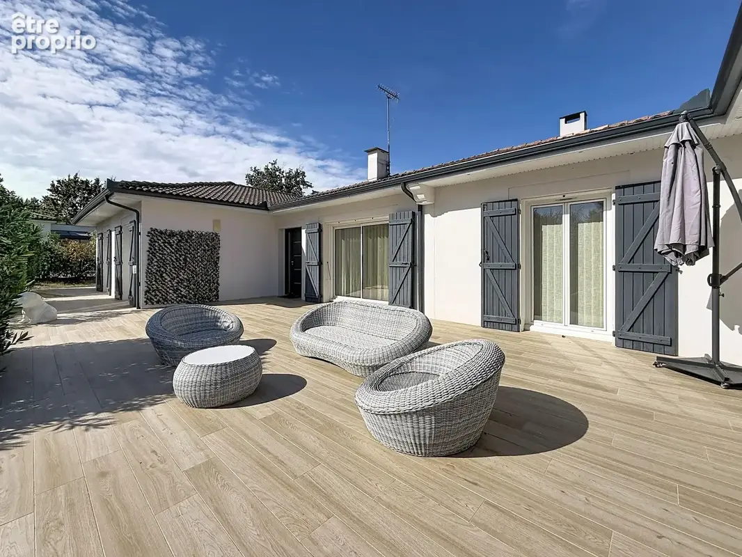 Lapeysouse Fossat, Maison de 150 m² avec piscine. - photo 2