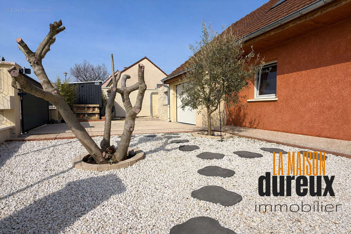 Maison à PONTAILLER-SUR-SAONE