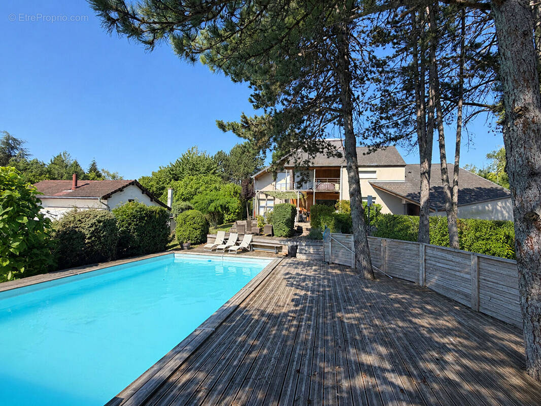 Maison à MONTMOROT