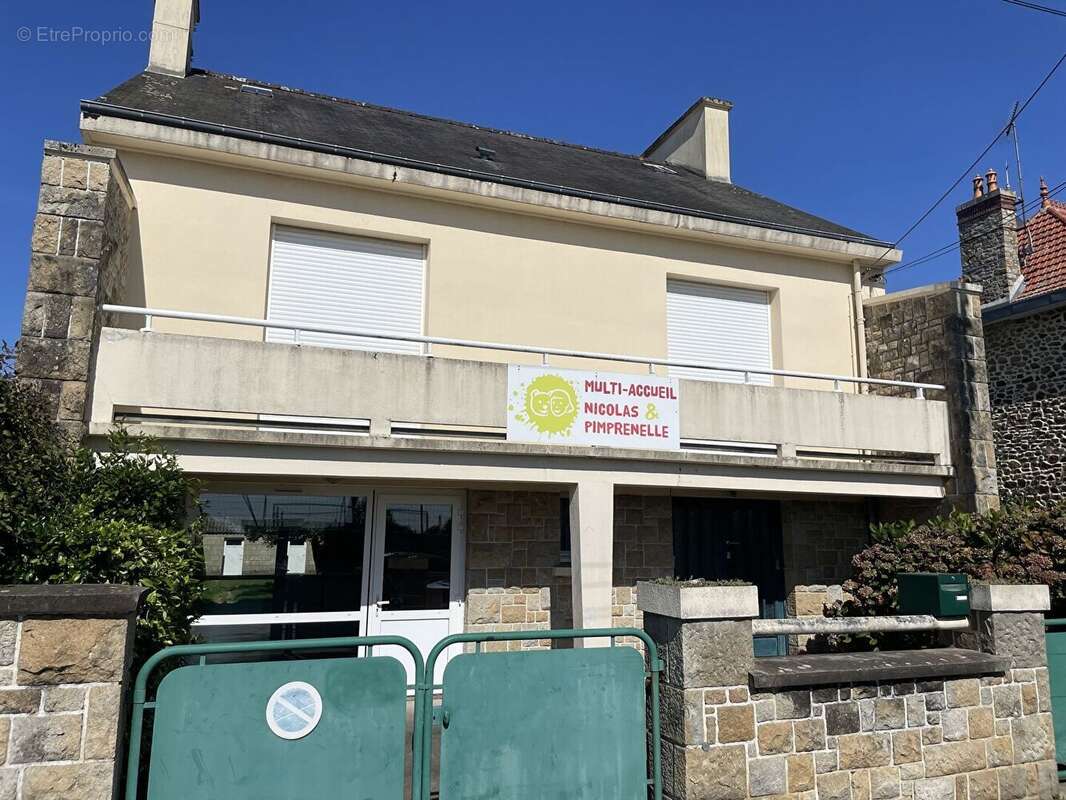 Maison à FOUGERES