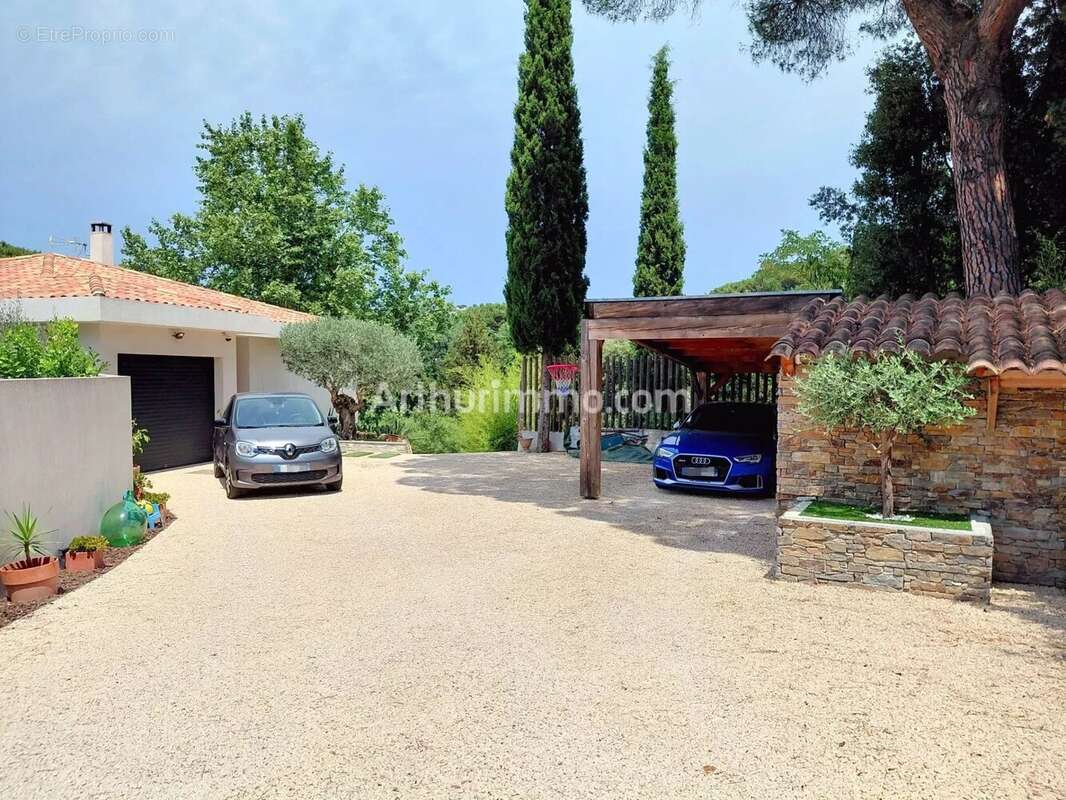 Sainte maxime -  villa récente : - photo 7