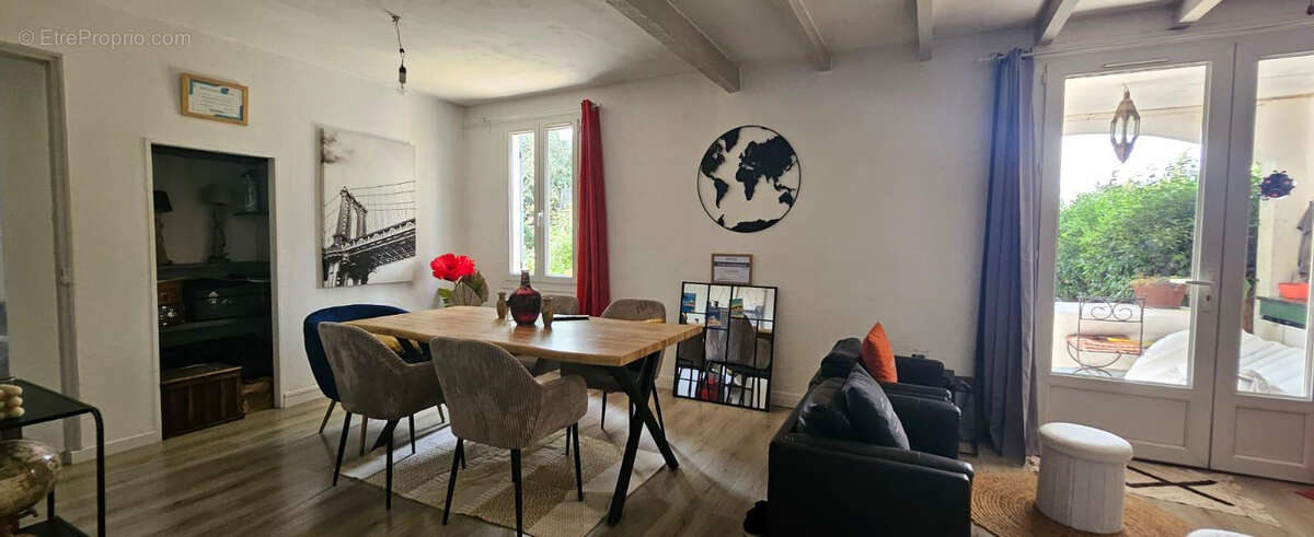 Maison à ROQUEVAIRE