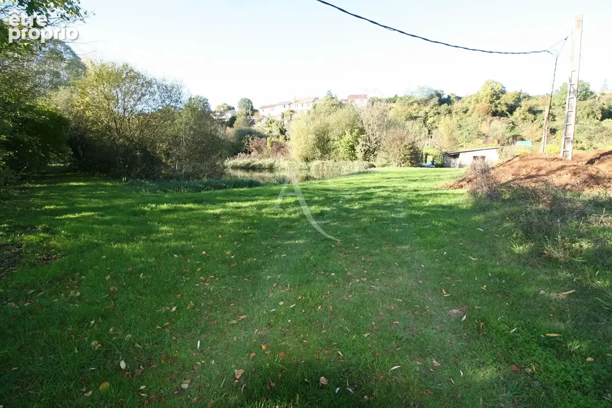 Terrain de loisirs avec etang, batiments et jardin potager - photo 2