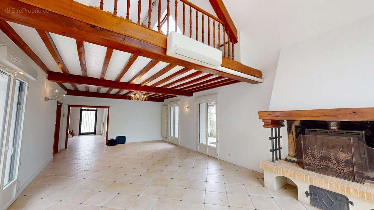 Maison à BRAY-SUR-SOMME