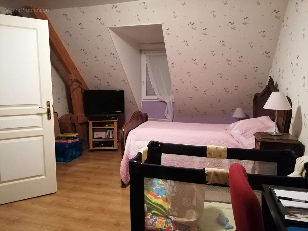 Maison à BONNEVILLE-SUR-TOUQUES