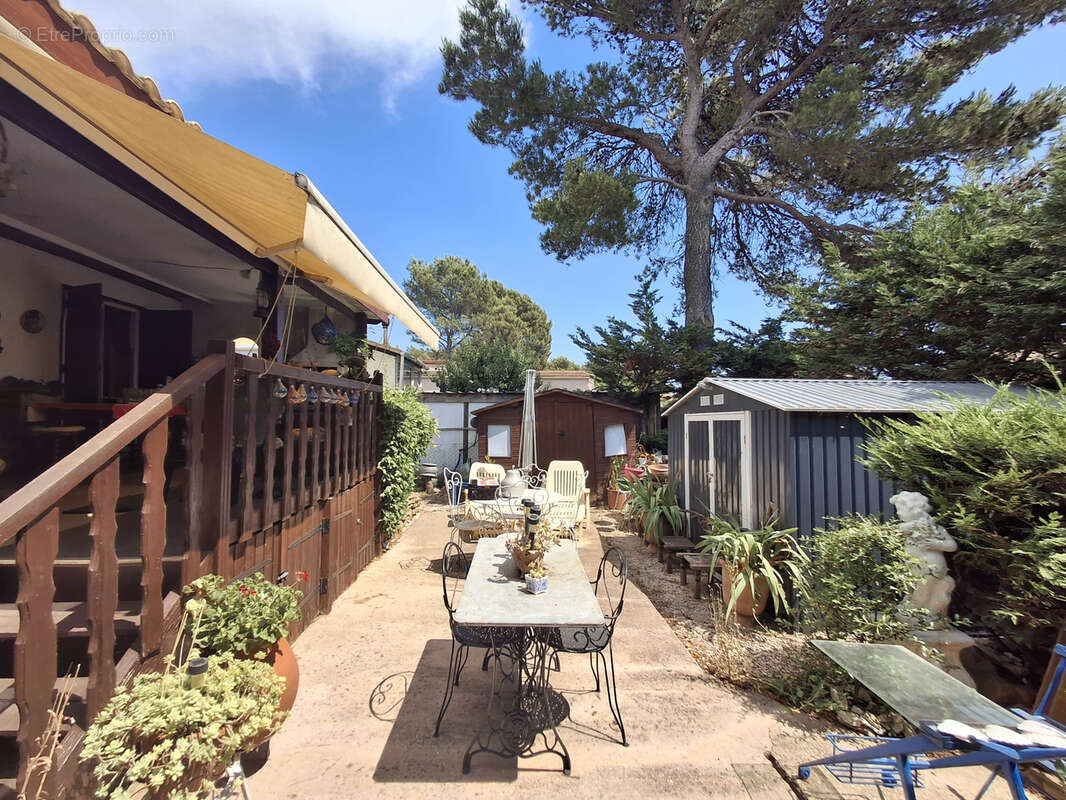 Maison à LE CASTELLET