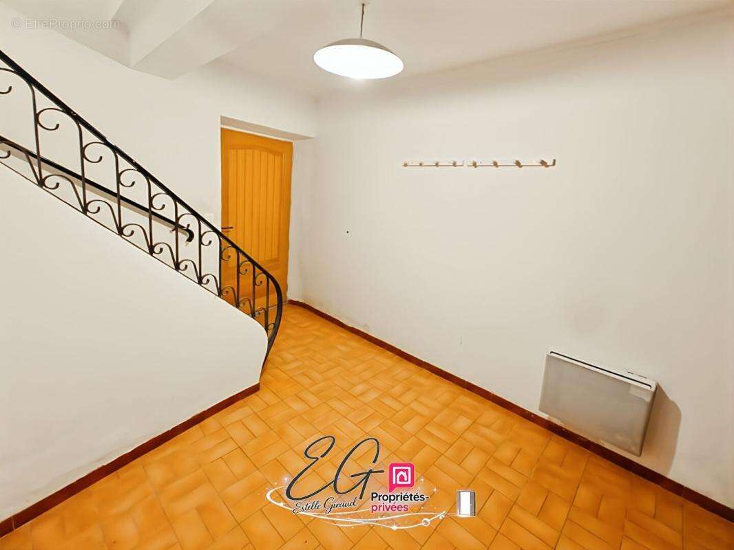 Maison à CAUNES-MINERVOIS