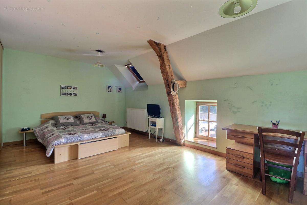 Maison à SAINT-MARTIN-DE-SALENCEY