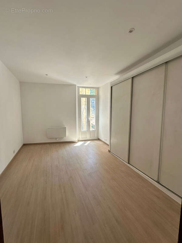 Appartement type 3 entièrement rénové avec vue dégagée - photo 6