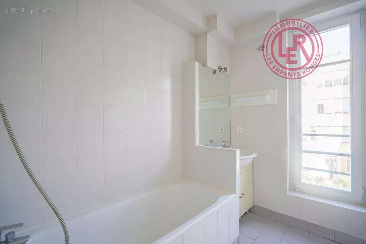 Appartement à PARIS-11E