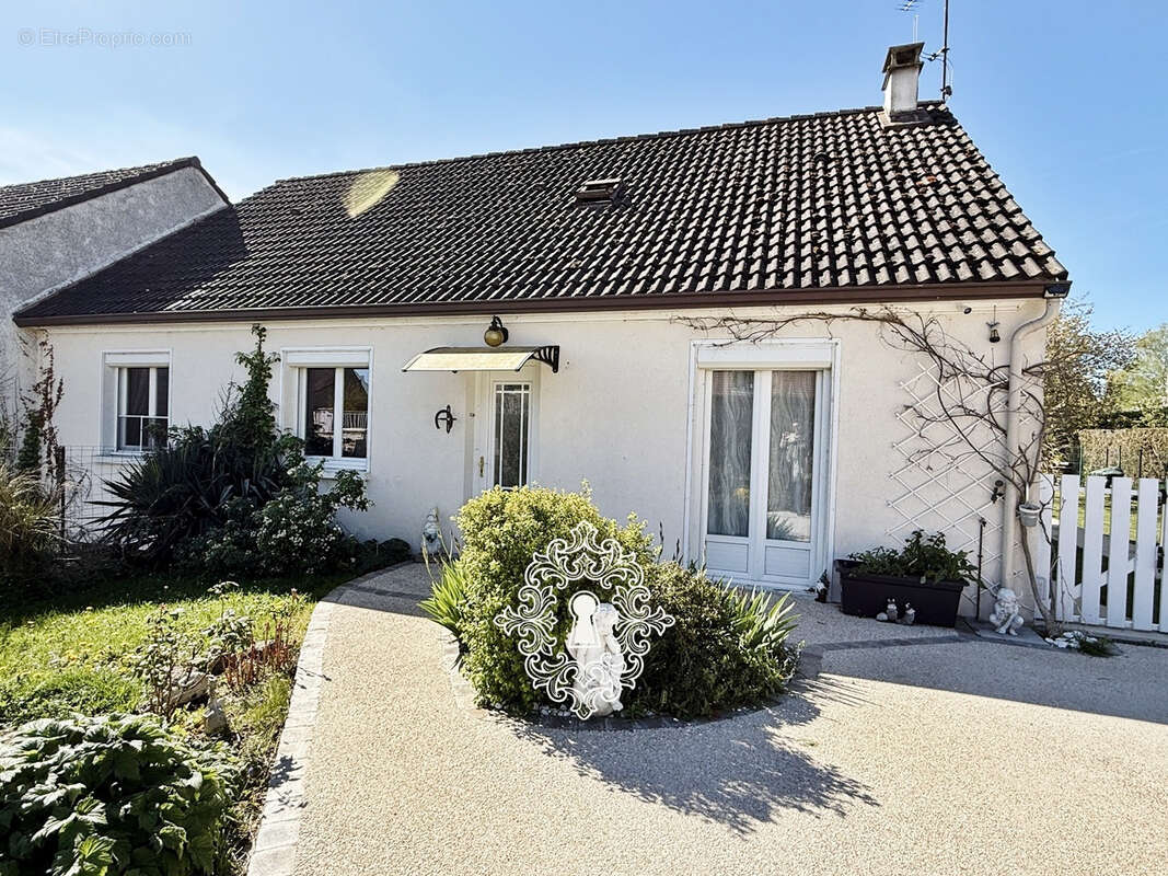 Maison à BRAY-SUR-SEINE