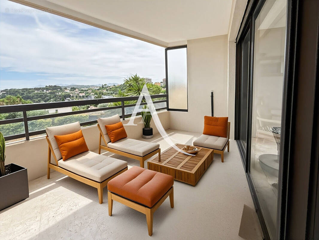 Appartement à LE CANNET