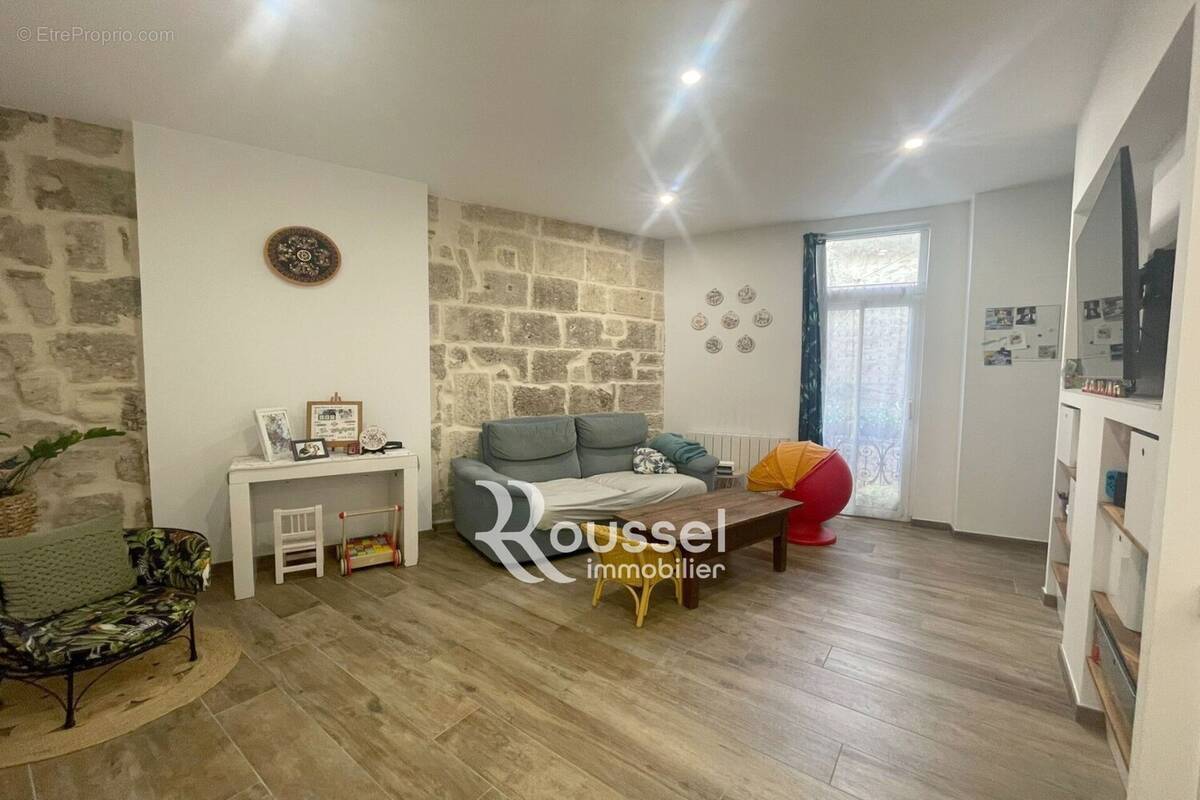Maison 150 m² à Poussan  - photo 3
