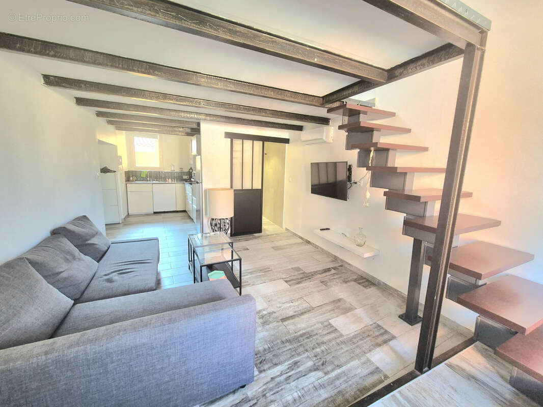 Appartement à HYERES