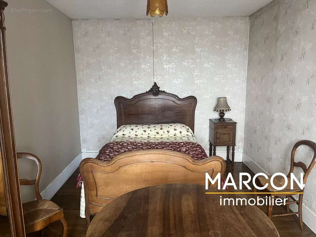 Maison à CHENERAILLES