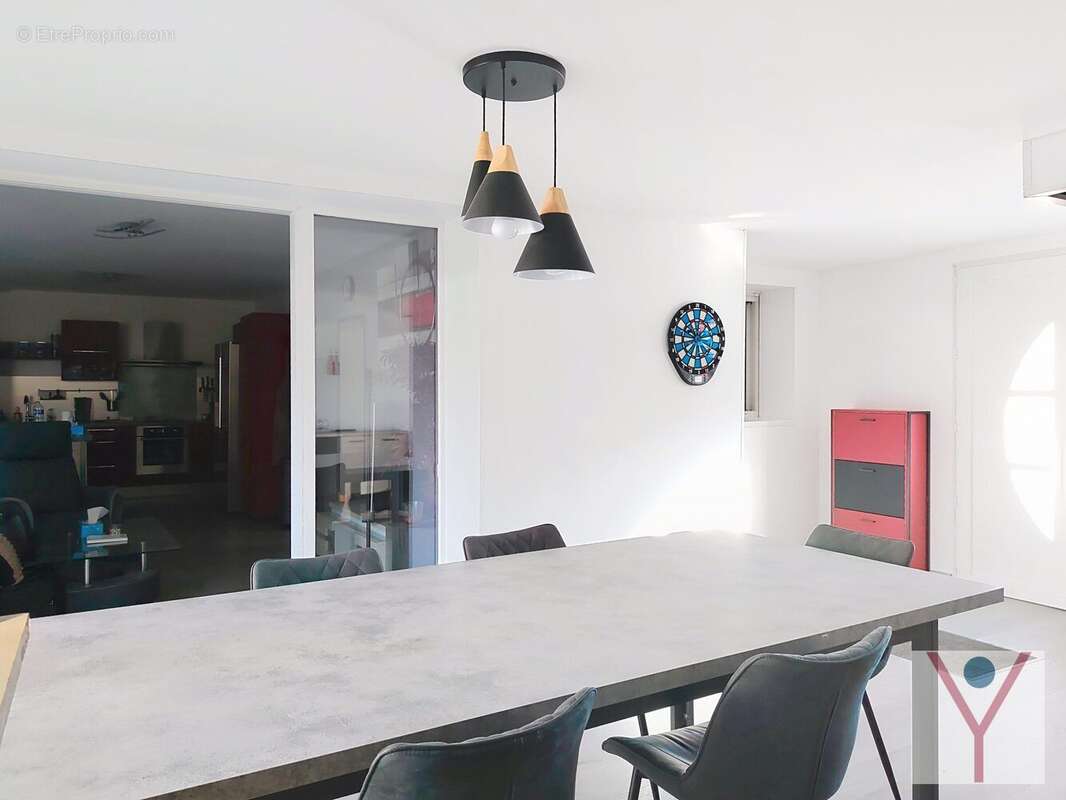 Appartement à CHATILLON-SUR-CHALARONNE