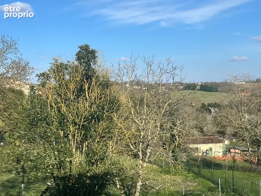 BEAUMARCHES MAISON de 1720 en pierres, 3 chambres, dans son jus, avec grange  et jardin 680m2, école et commerces de proximité,  - photo 9